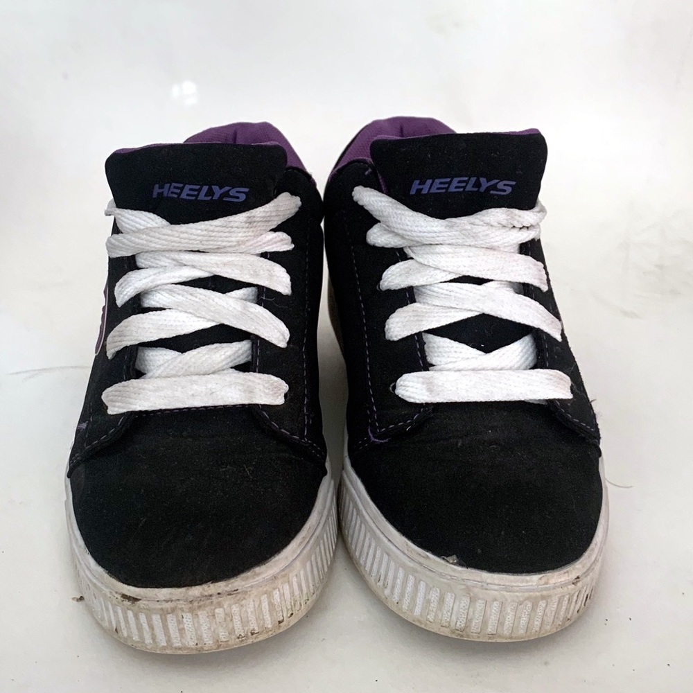 Girls Heelys Roller Skates Shoe Size 2 Youth